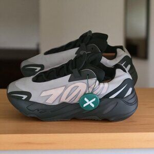 Adidas Yeezy Boost Metallic 700 MNVN Style GW9524- US SZ 7
